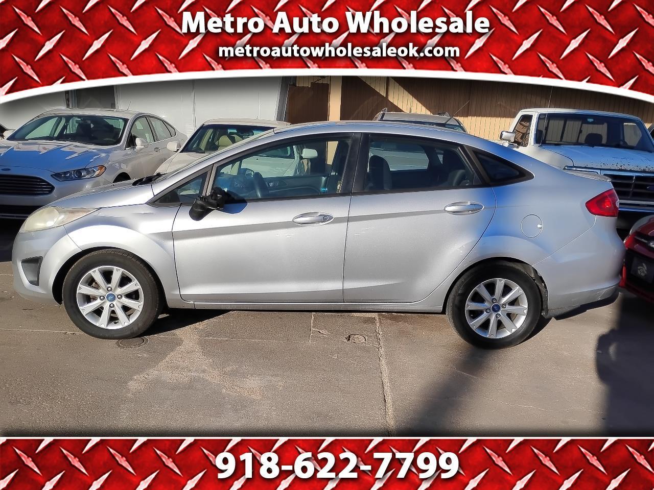 2012 Ford Fiesta SE Sedan