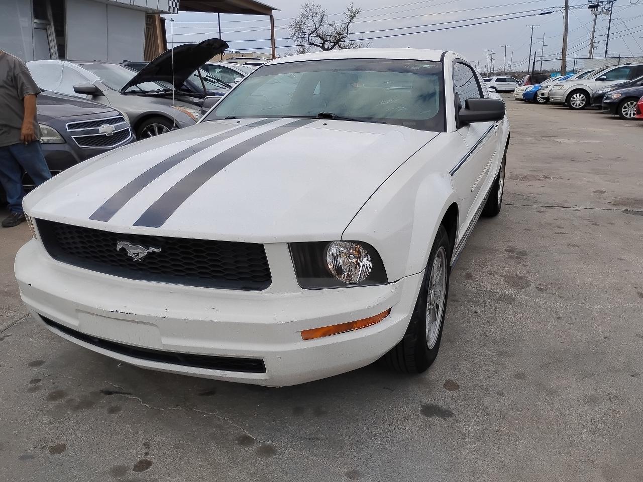Ford Mustang V6 Premium Coupe 2008