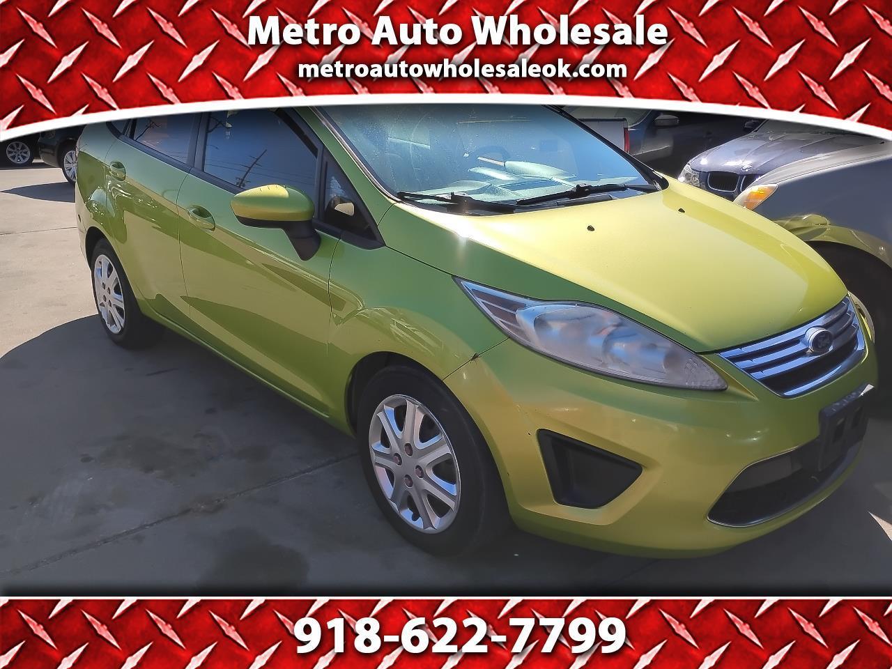 Ford Fiesta SE Sedan 2011