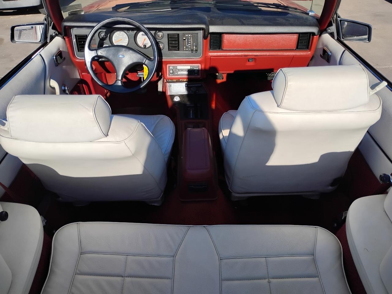 Ford Mustang LX convertible 1985