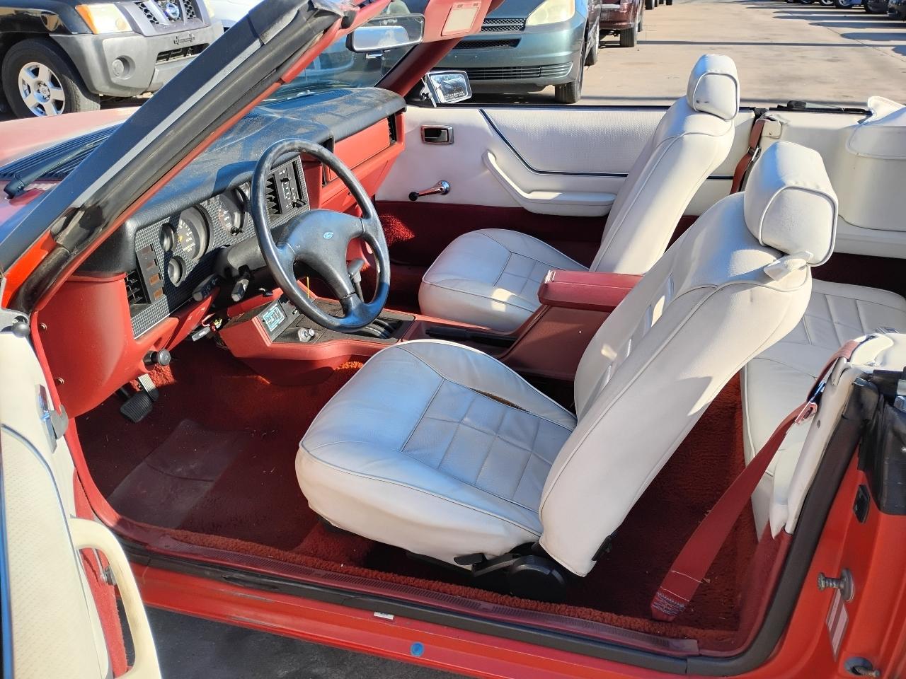 Ford Mustang LX convertible 1985