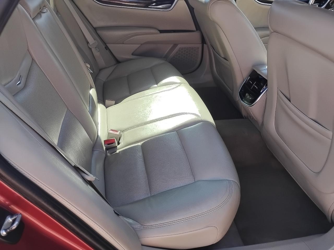 Cadillac XTS Luxury AWD 2013