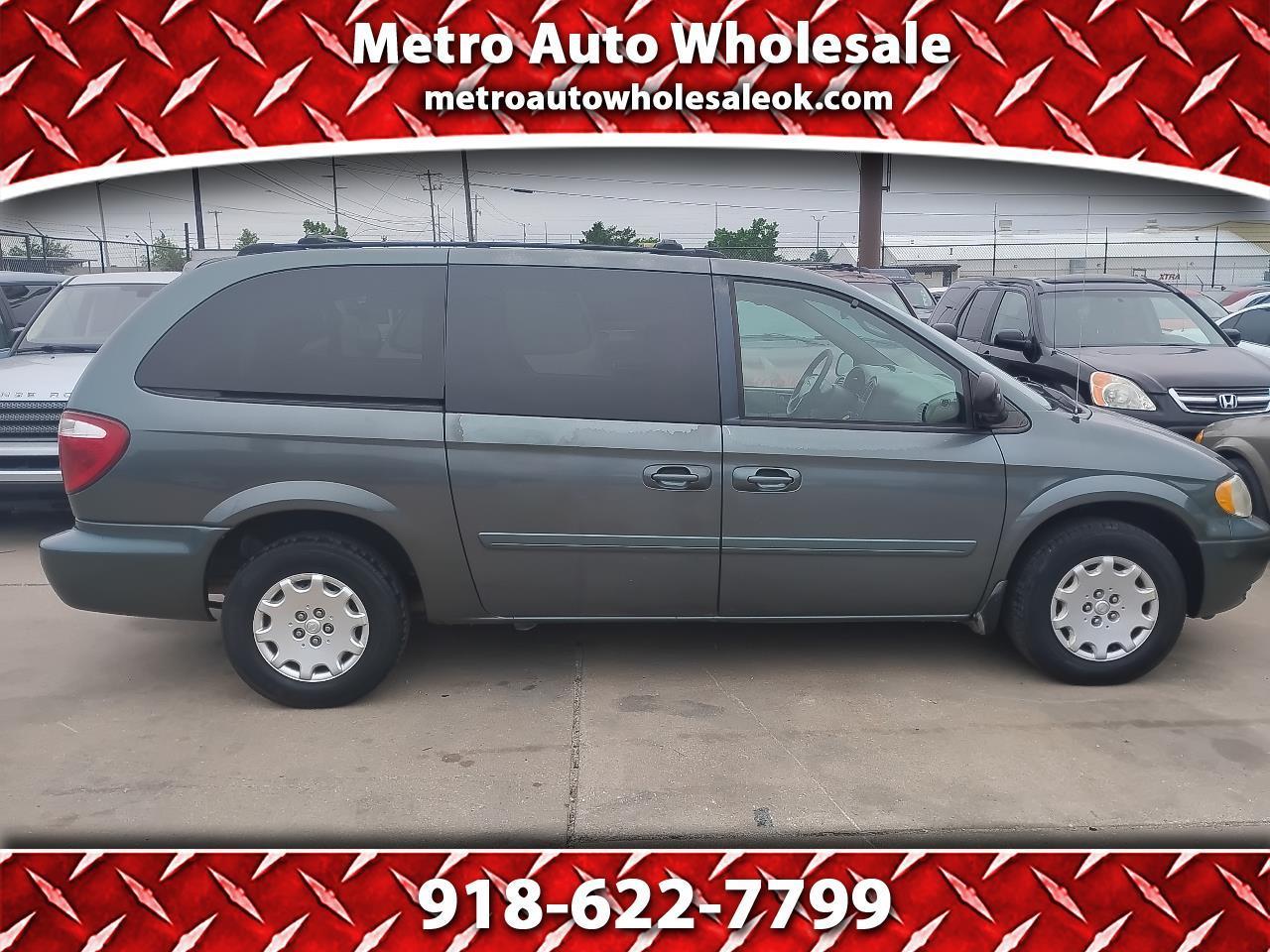 Chrysler Town & Country LX 2004