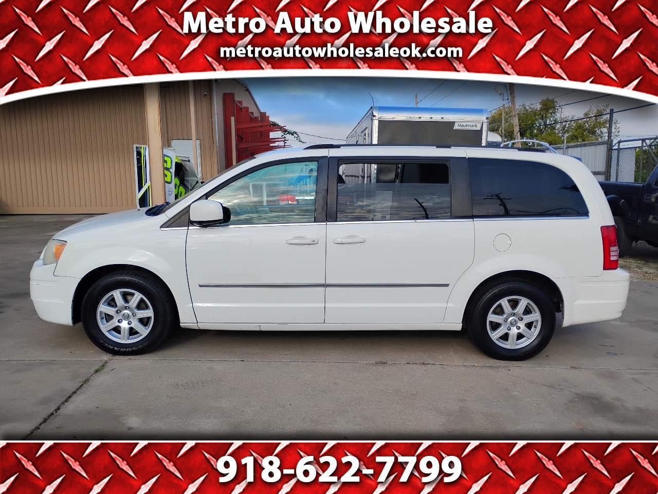 Chrysler Town & Country Touring 2010