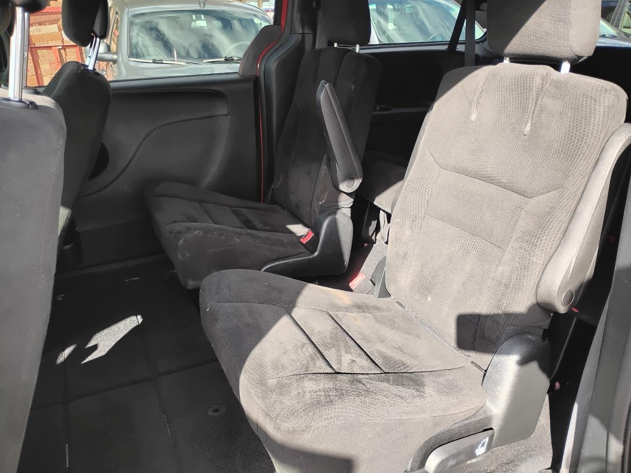Dodge Grand Caravan SE 2015