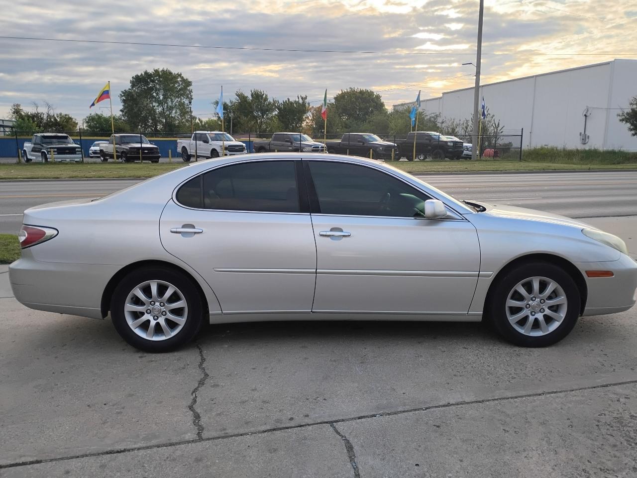 Lexus ES 300 Sedan 2002