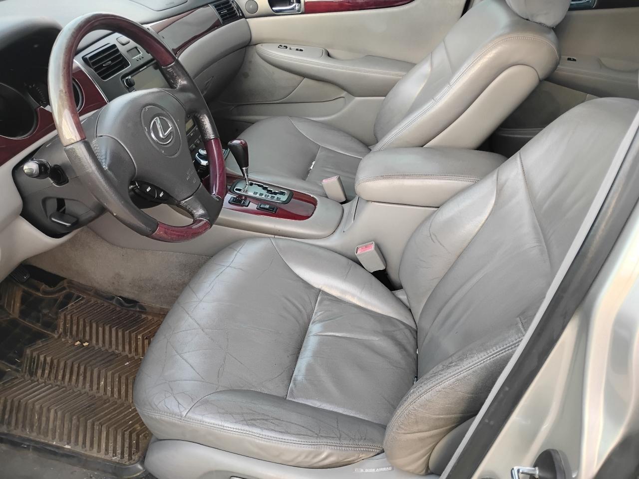 Lexus ES 300 Sedan 2002