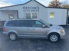 2014 Chrysler Town & Country 