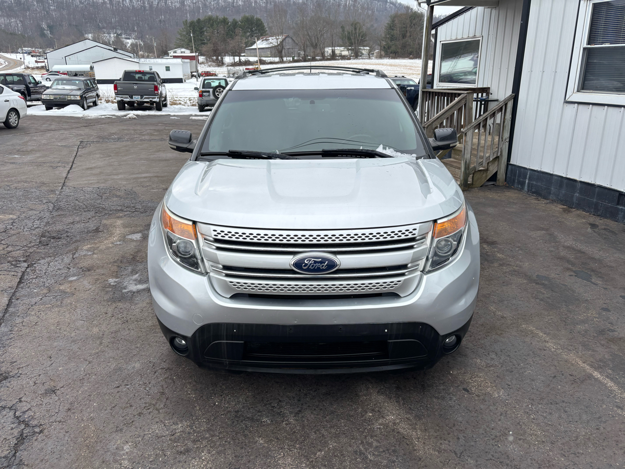 Ford Explorer 4WD 4dr XLT 2012