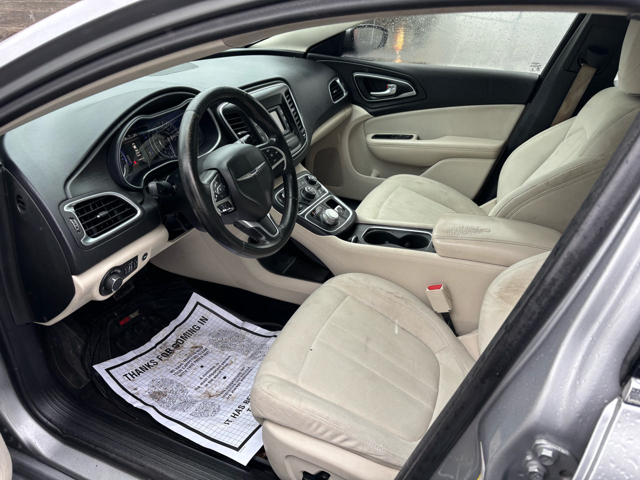 Chrysler 200 4dr Sdn Limited FWD 2015