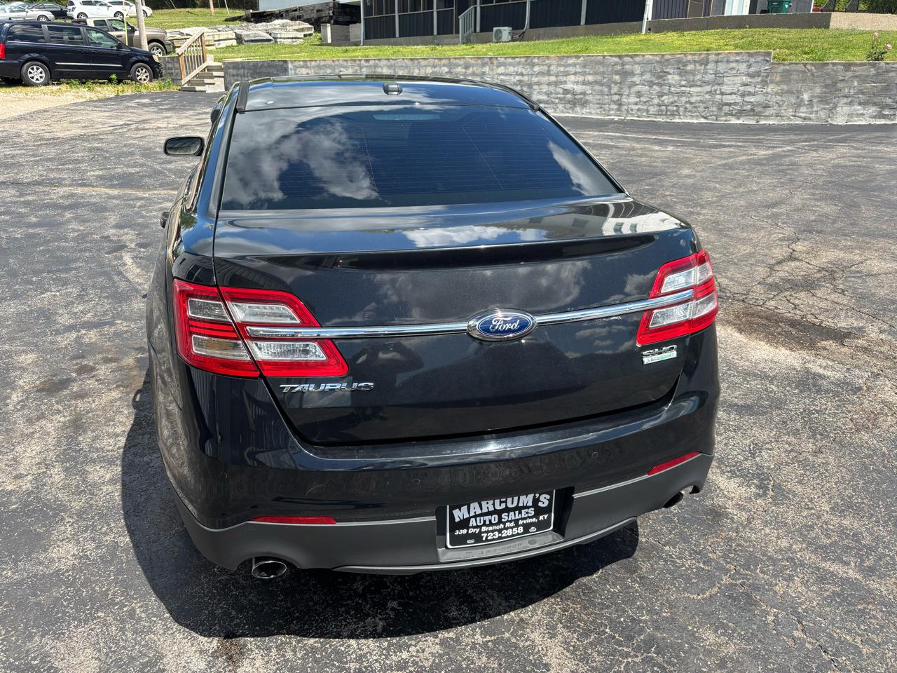 Ford Taurus 4dr Sdn SHO AWD 2014