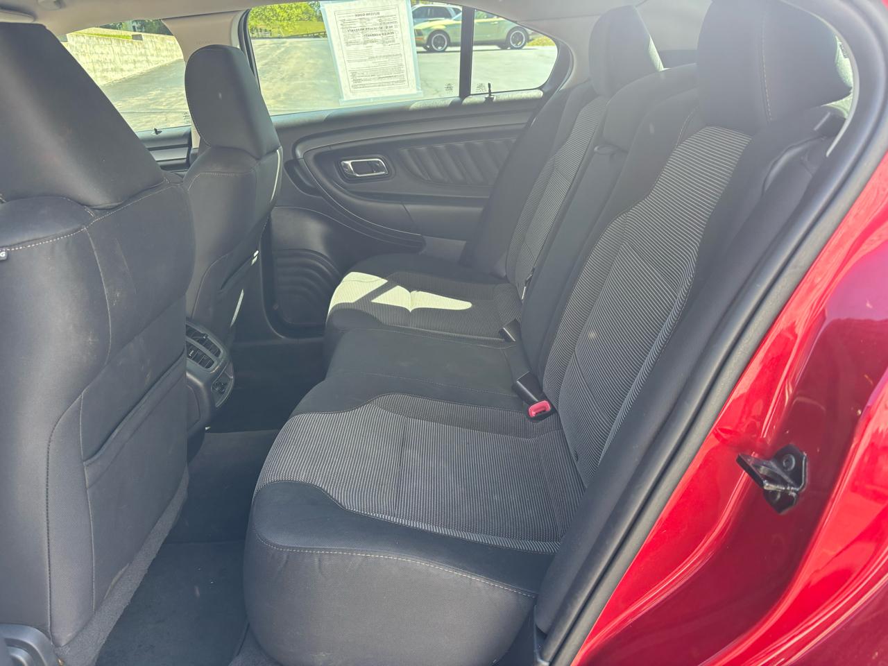 Ford Taurus 4dr Sdn SEL FWD 2010