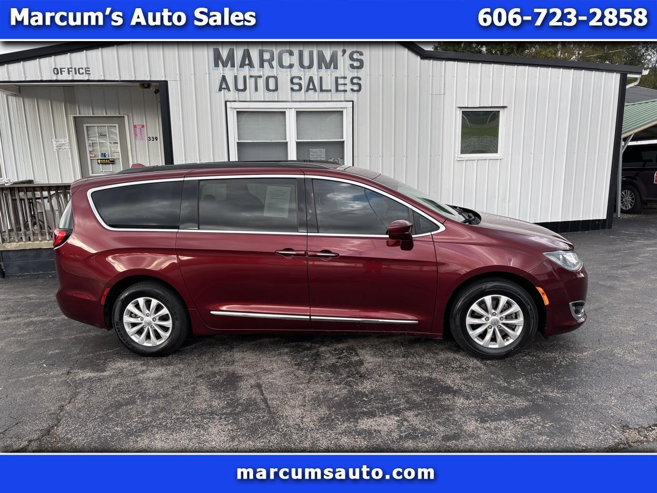 Chrysler Pacifica Touring-L FWD 2017