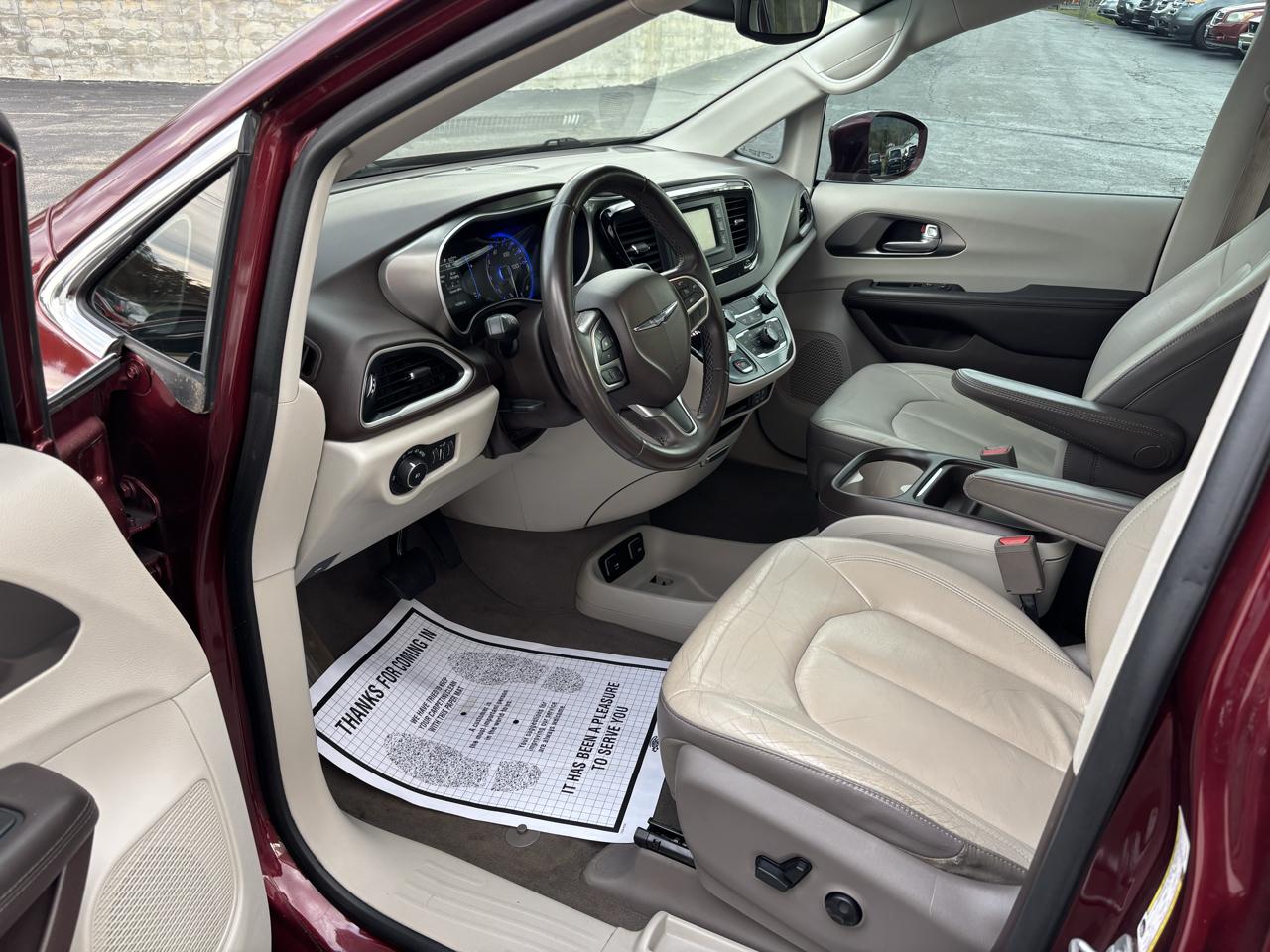 Chrysler Pacifica Touring-L FWD 2017