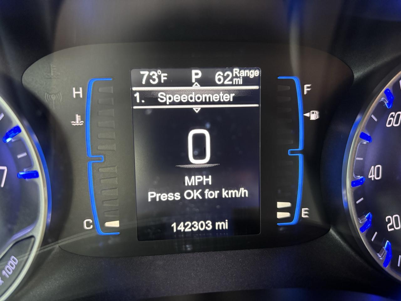 Chrysler Pacifica Touring-L FWD 2017