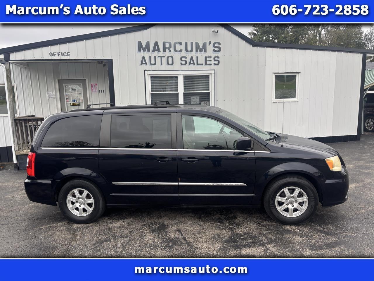 Chrysler Town & Country 4dr Wgn Touring 2011