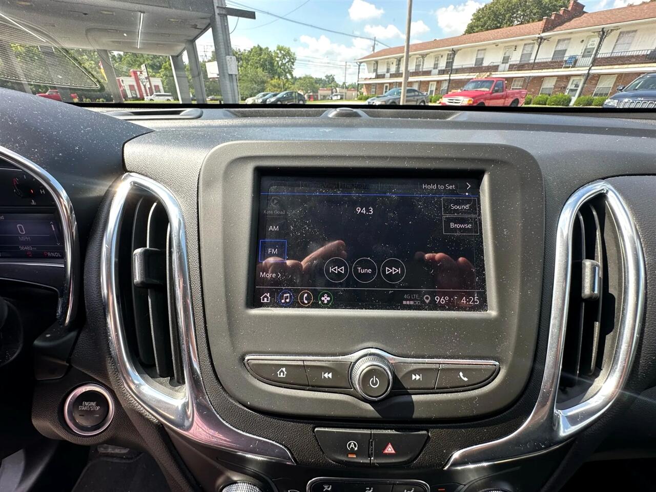 Chevrolet Equinox FWD 4dr LT w/1LT 2022 Chevrolet Equinox FWD 4dr LT w/1LT 2022