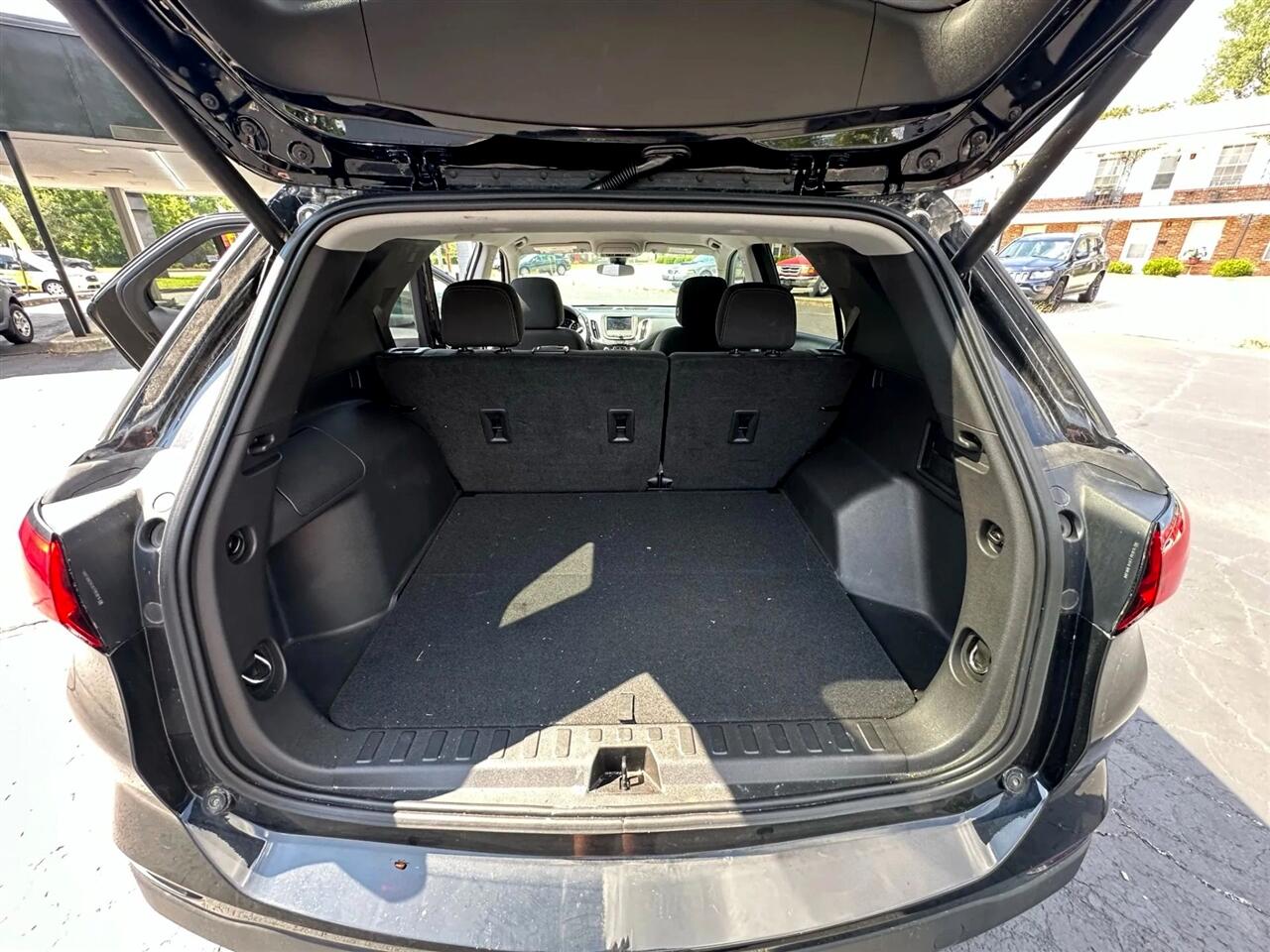 Chevrolet Equinox FWD 4dr LT w/1LT 2022 Chevrolet Equinox FWD 4dr LT w/1LT 2022