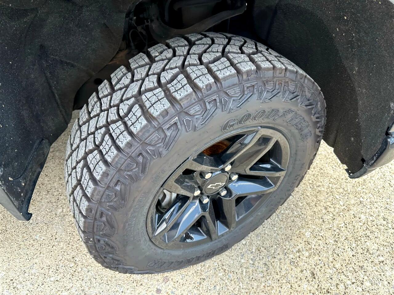 Chevrolet Silverado 1500 4WD Crew Cab 147" Custom Trail Boss 2020 Chevrolet Silverado 1500 4WD Crew Cab 147" Custom Trail Boss 2020