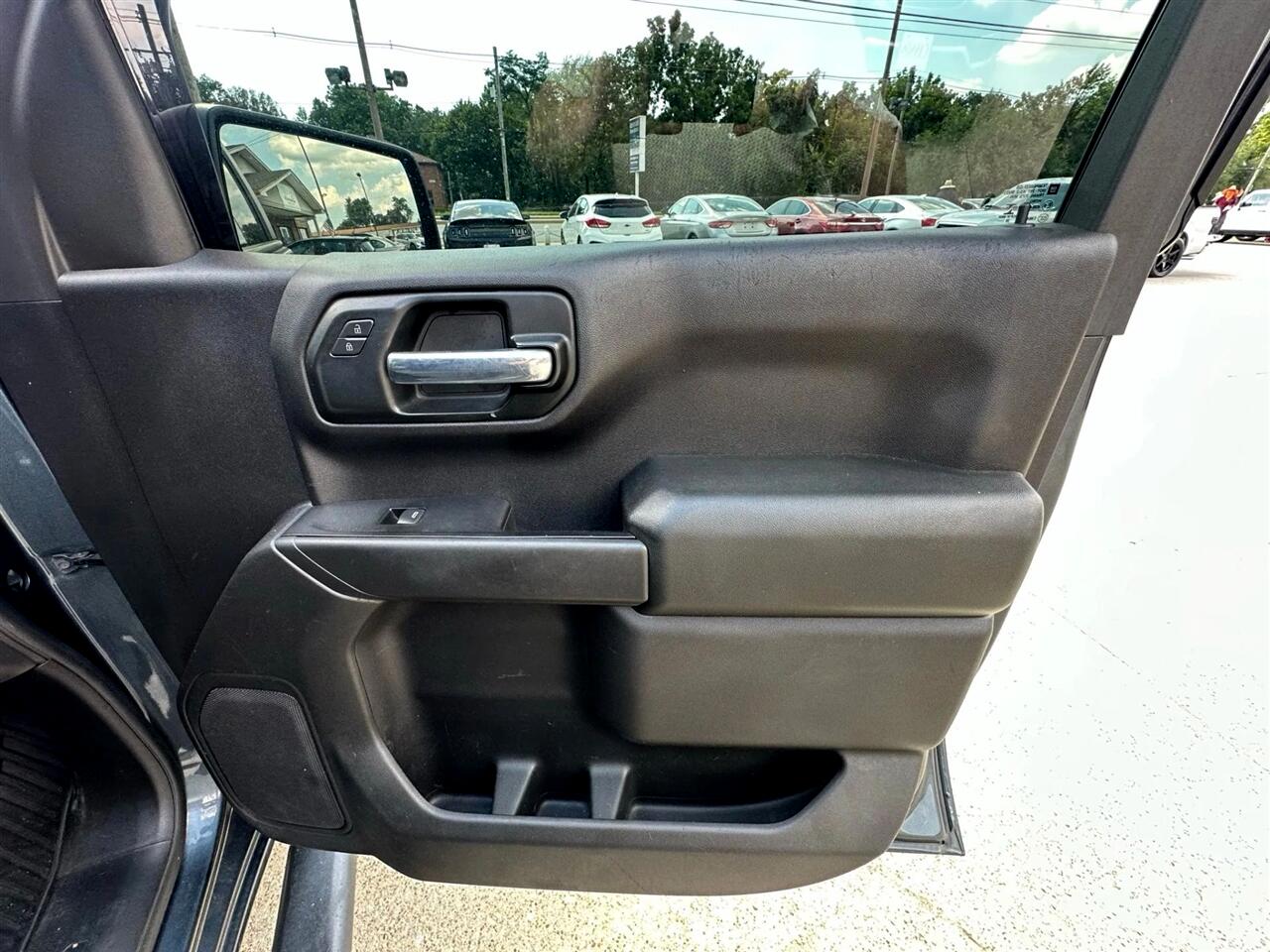 Chevrolet Silverado 1500 4WD Crew Cab 147" Custom Trail Boss 2020 Chevrolet Silverado 1500 4WD Crew Cab 147" Custom Trail Boss 2020