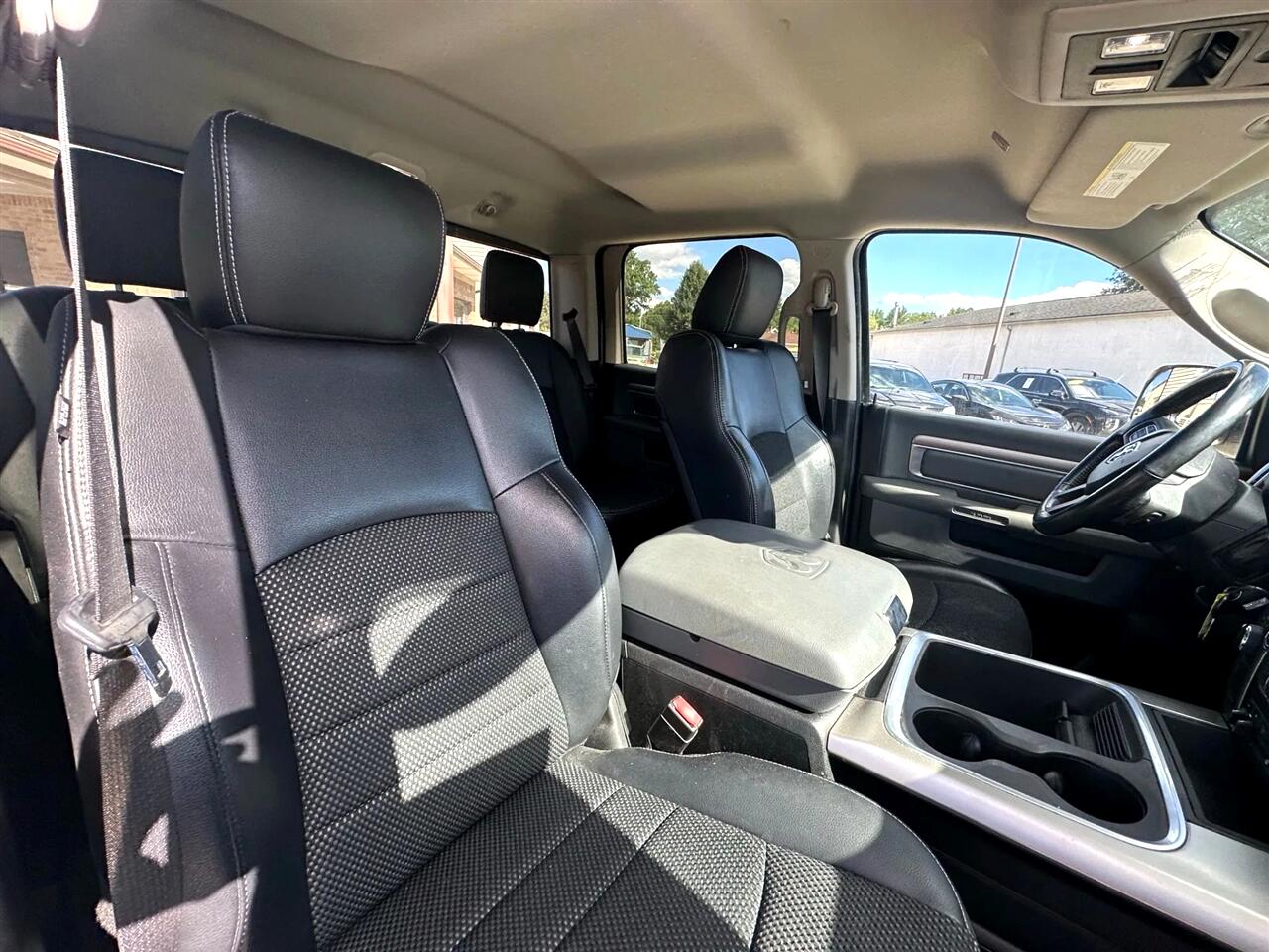 RAM 2500 Big Horn 4x4 Crew Cab 6'4" Box 2018 RAM 2500 Big Horn 4x4 Crew Cab 6'4" Box 2018