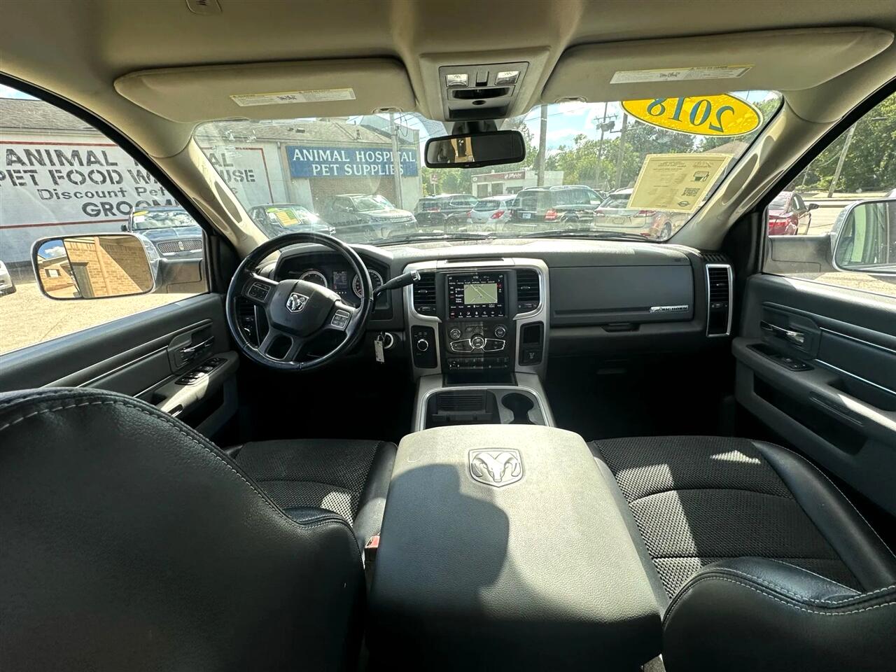 RAM 2500 Big Horn 4x4 Crew Cab 6'4" Box 2018 RAM 2500 Big Horn 4x4 Crew Cab 6'4" Box 2018