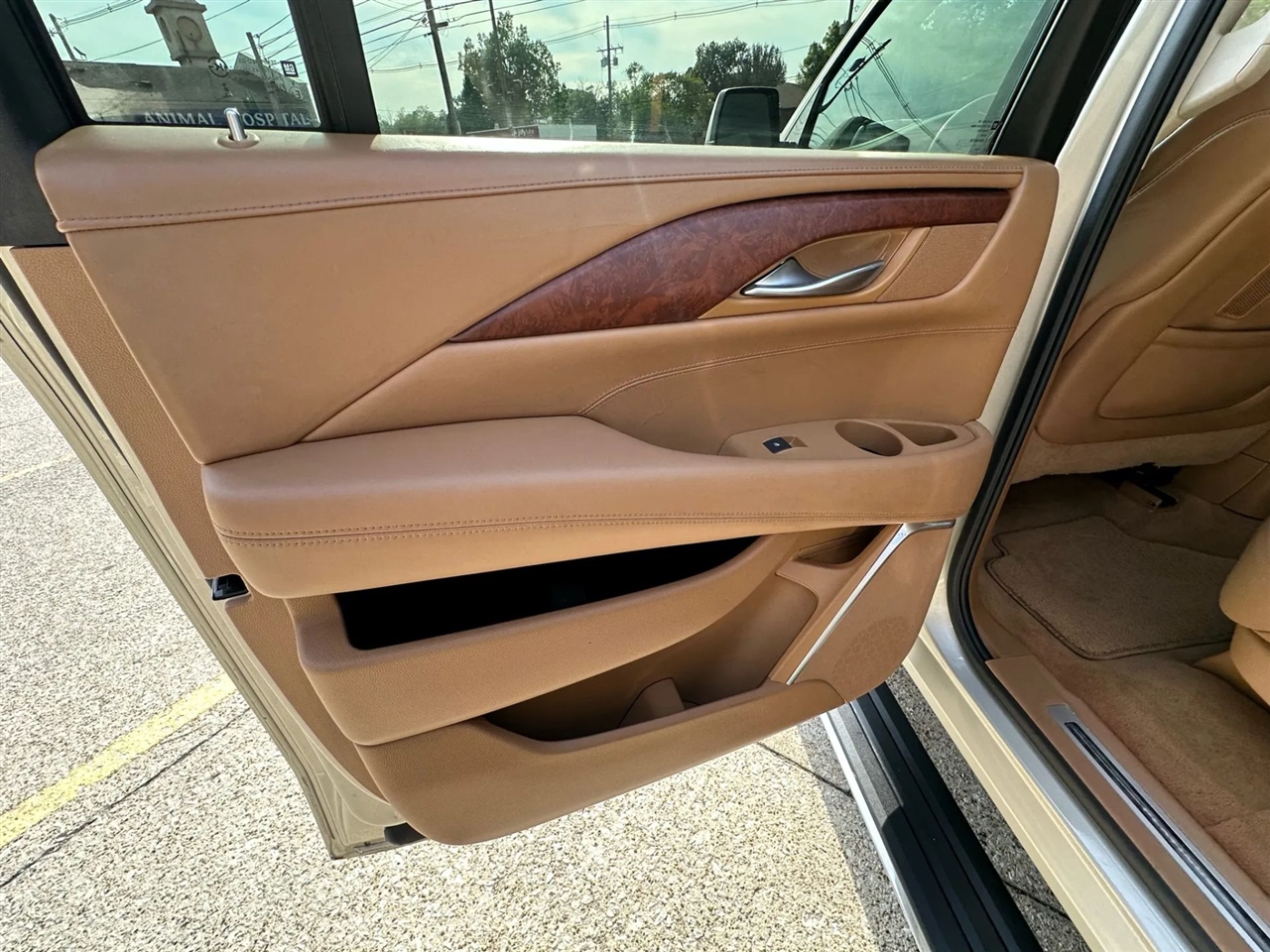 Cadillac Escalade ESV 4WD 4dr Platinum 2016 Cadillac Escalade ESV 4WD 4dr Platinum 2016