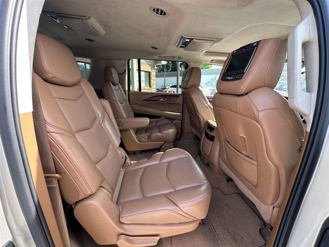 Cadillac Escalade ESV 4WD 4dr Platinum 2016 Cadillac Escalade ESV 4WD 4dr Platinum 2016