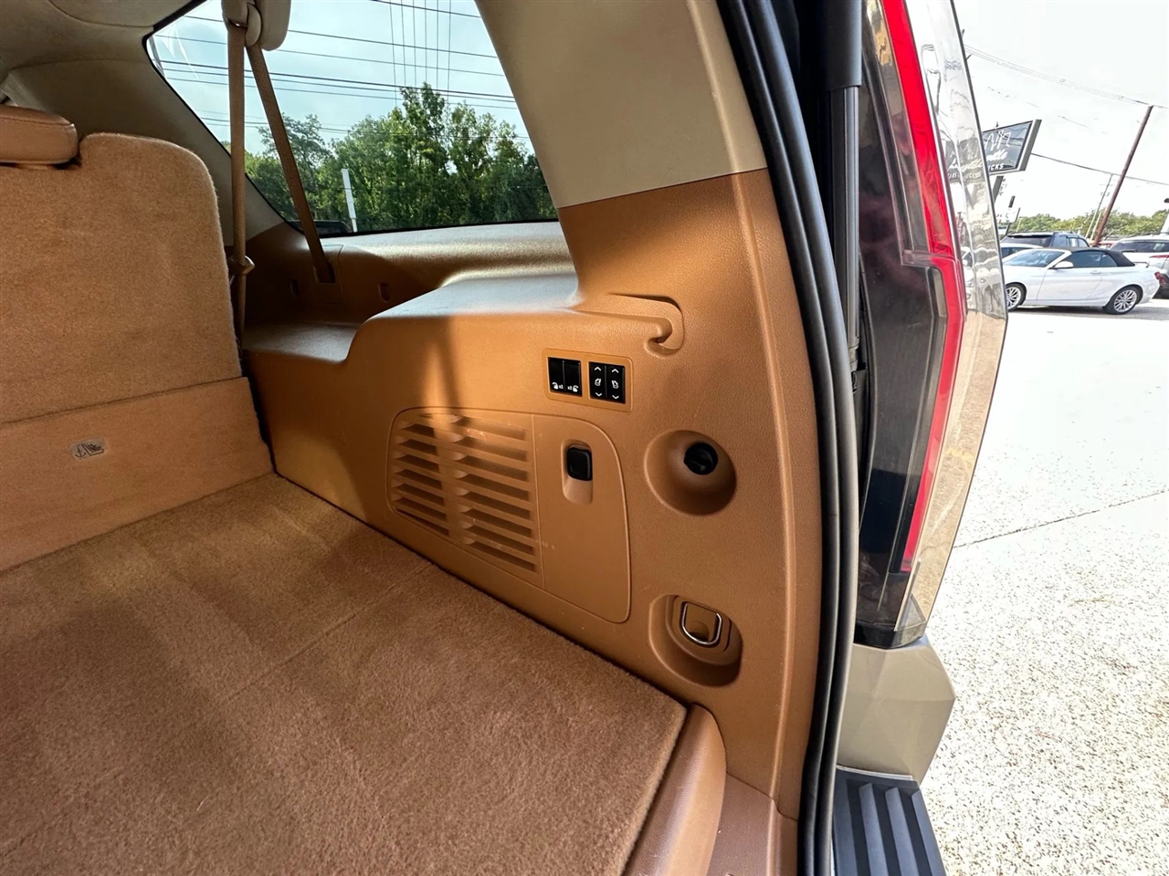 Cadillac Escalade ESV 4WD 4dr Platinum 2016 Cadillac Escalade ESV 4WD 4dr Platinum 2016