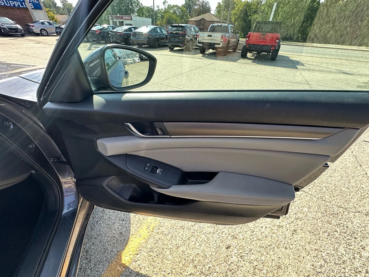 Honda Accord Sedan LX 1.5T CVT 2018 Honda Accord Sedan LX 1.5T CVT 2018