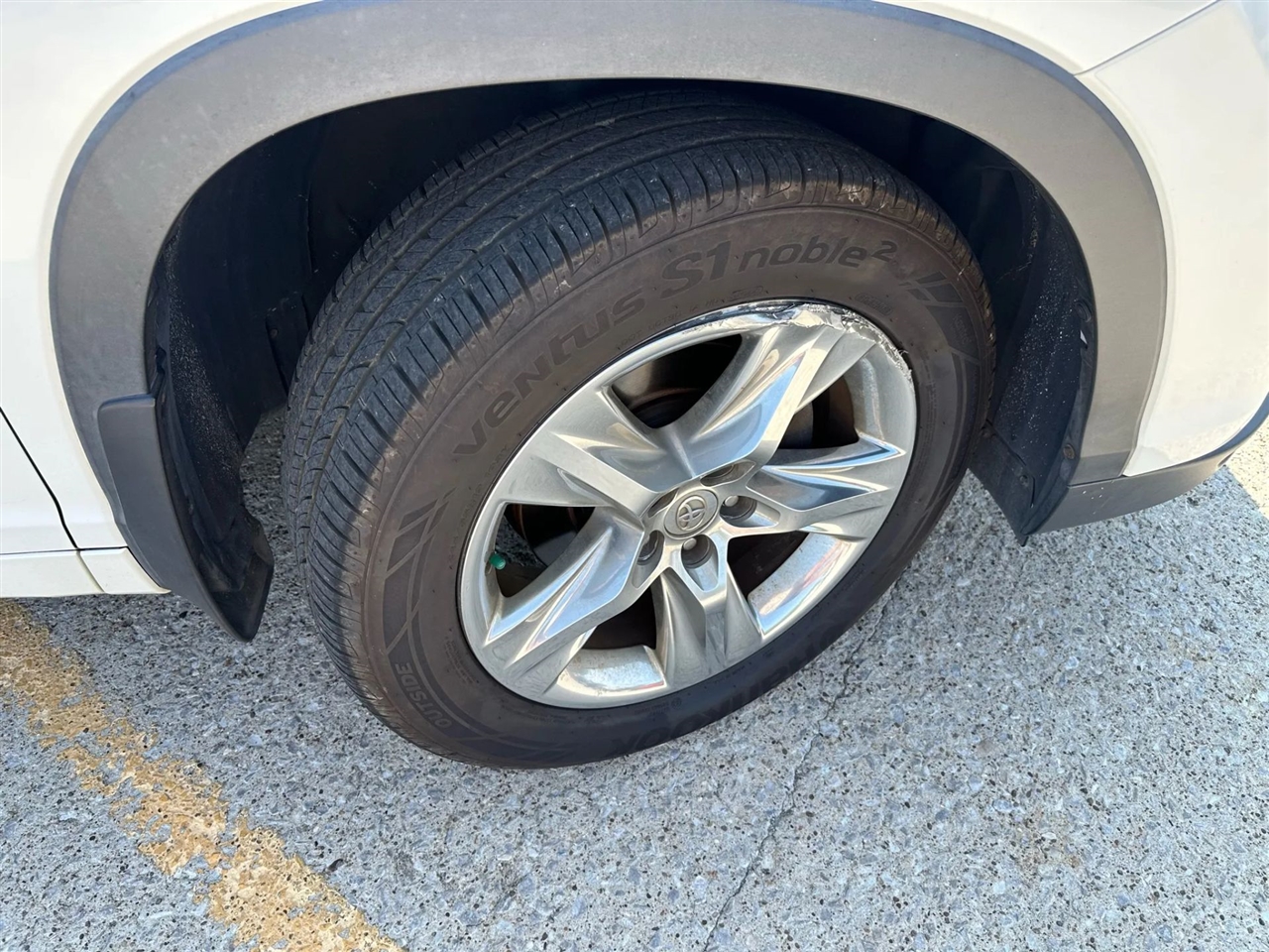 Toyota Highlander AWD 4dr V6 Limited (Natl) 2015 Toyota Highlander AWD 4dr V6 Limited (Natl) 2015