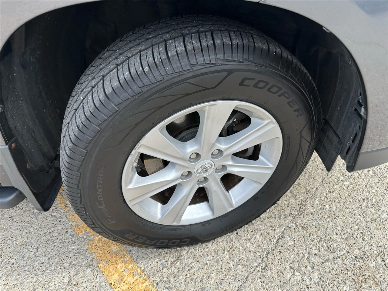 Toyota Highlander 4WD 4dr V6 (Natl) 2012 Toyota Highlander 4WD 4dr V6 (Natl) 2012