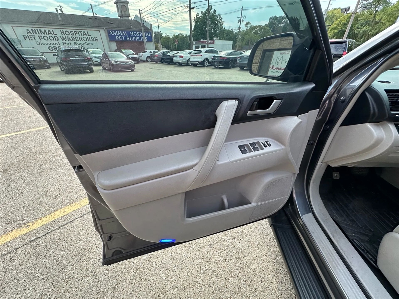 Toyota Highlander 4WD 4dr V6 (Natl) 2012 Toyota Highlander 4WD 4dr V6 (Natl) 2012