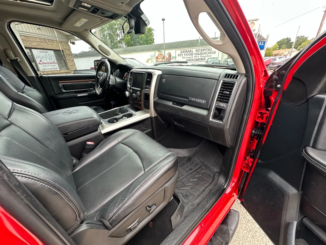 2018 Ram 1500 Laramie photo 10