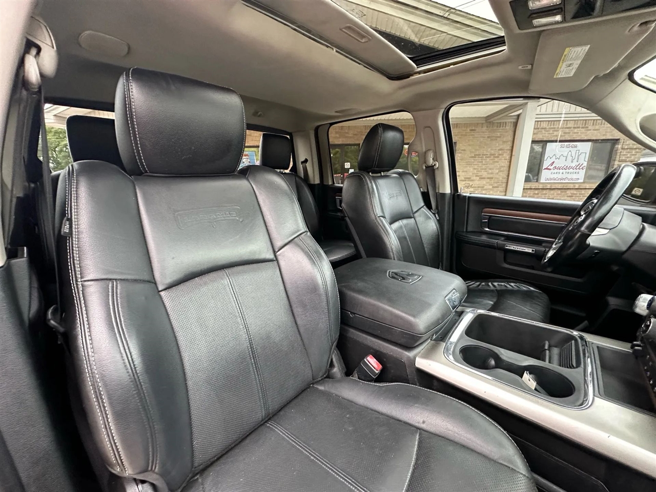 2018 Ram 1500 Laramie photo 13