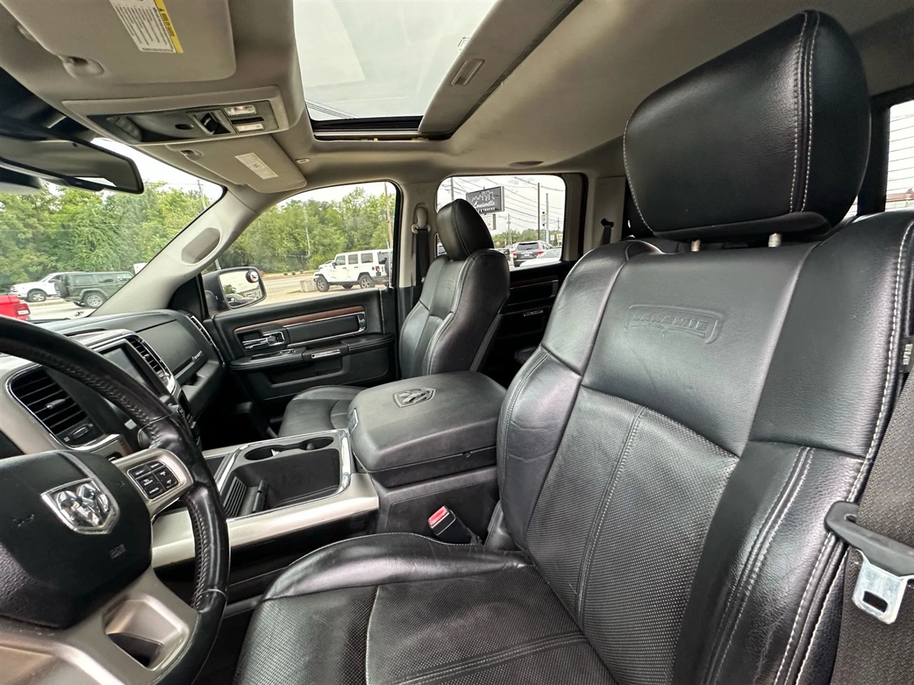 2018 Ram 1500 Laramie photo 21