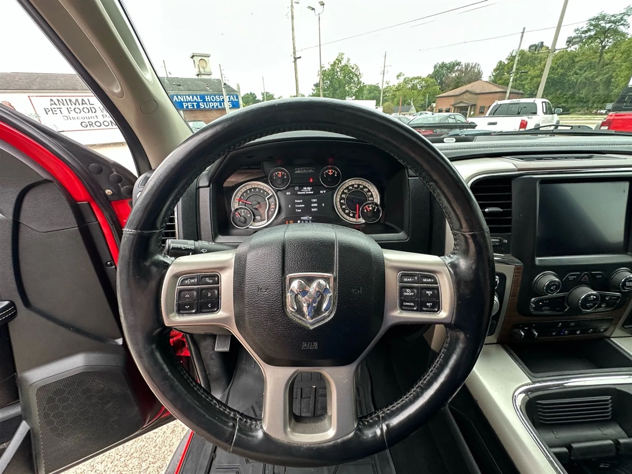 2018 Ram 1500 Laramie photo 24