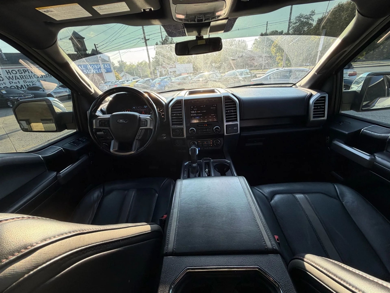 Ford F-150 Platinum 4WD SuperCrew 5.5' Box 2018 Ford F-150 Platinum 4WD SuperCrew 5.5' Box 2018