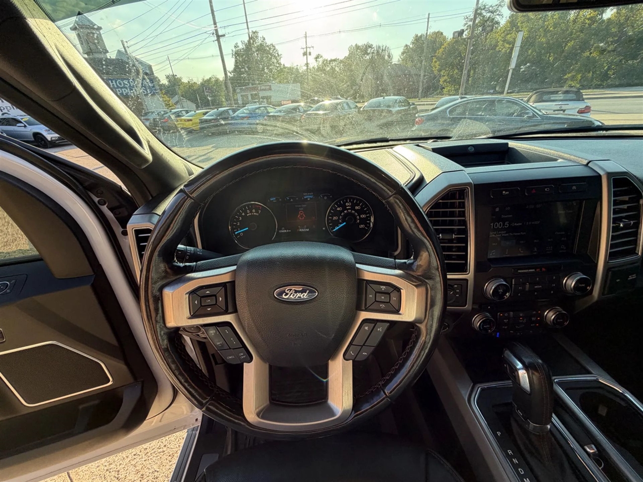 Ford F-150 Platinum 4WD SuperCrew 5.5' Box 2018 Ford F-150 Platinum 4WD SuperCrew 5.5' Box 2018