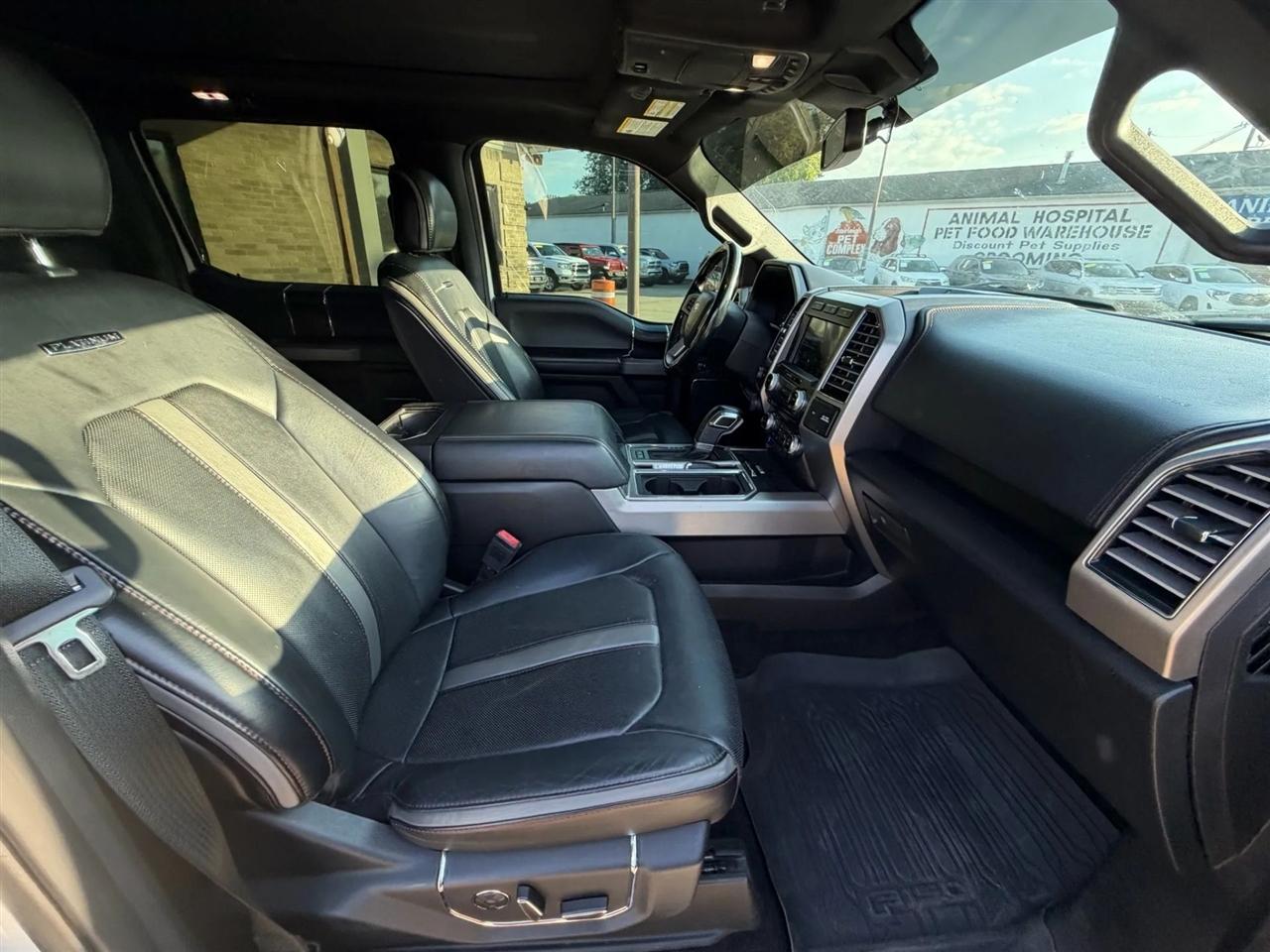 Ford F-150 Platinum SuperCrew 4WD 2018