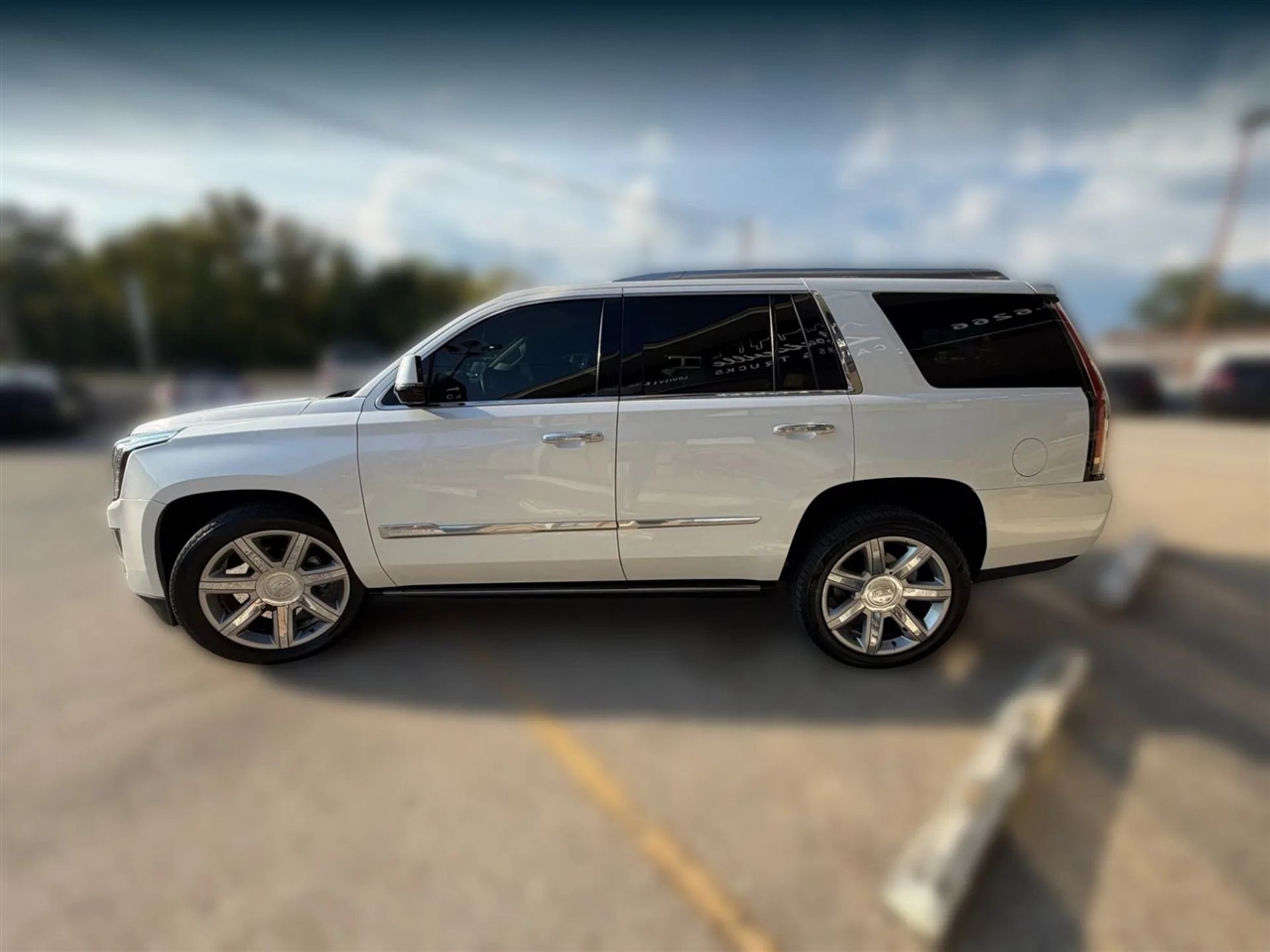 2016 Cadillac Escalade Premium photo 4