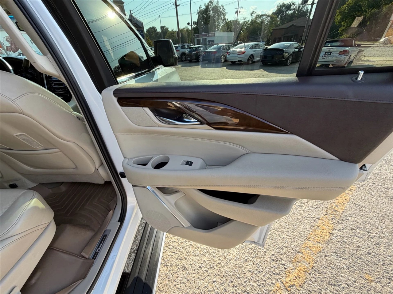 Cadillac Escalade 2WD 4dr Premium Collection 2016 Cadillac Escalade 2WD 4dr Premium Collection 2016