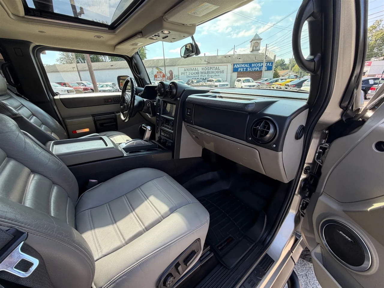 2005 Hummer H2 Base photo 10