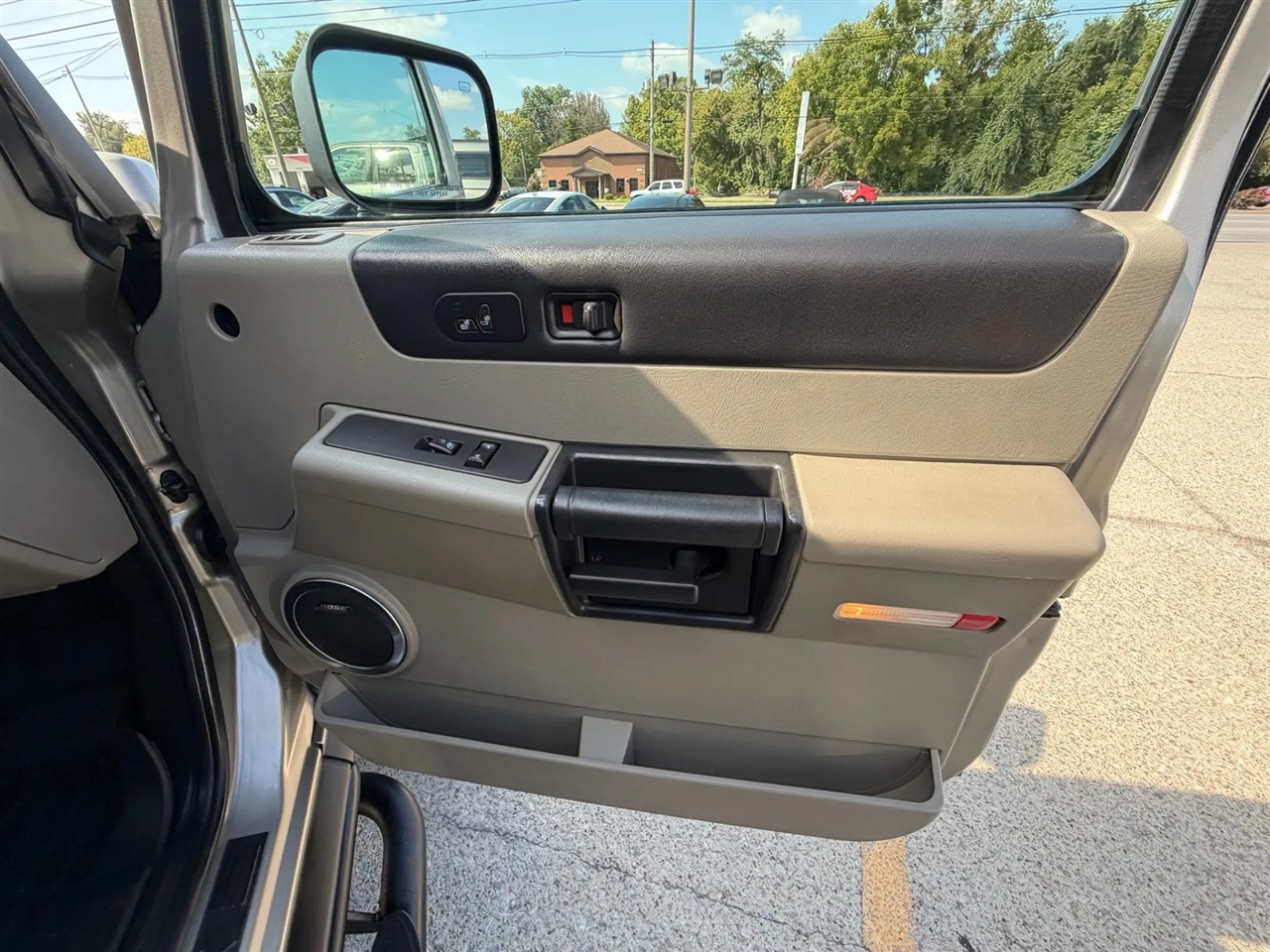 2005 Hummer H2 Base photo 15