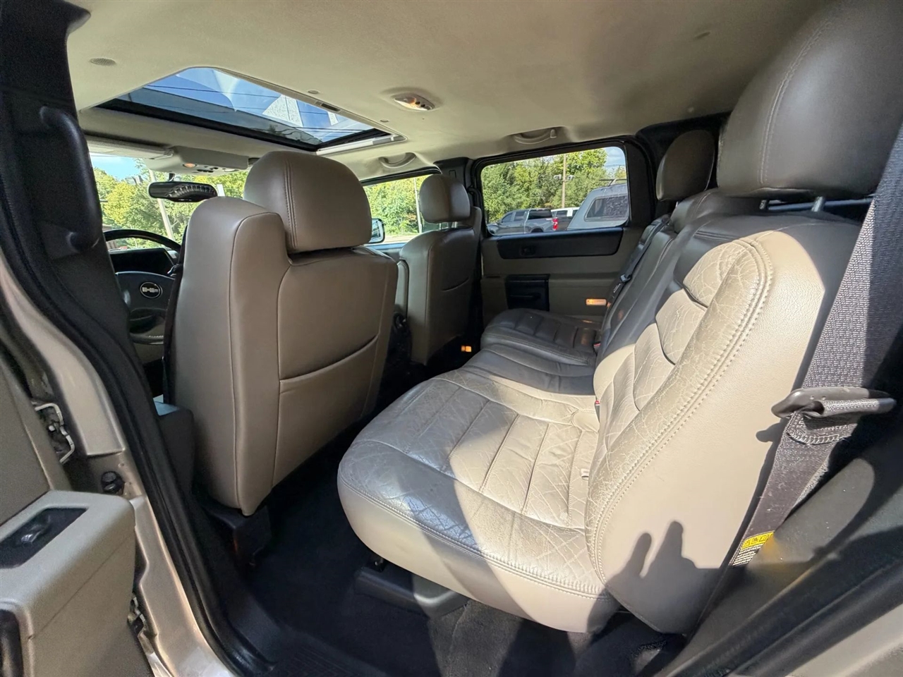 2005 Hummer H2 Base photo 28