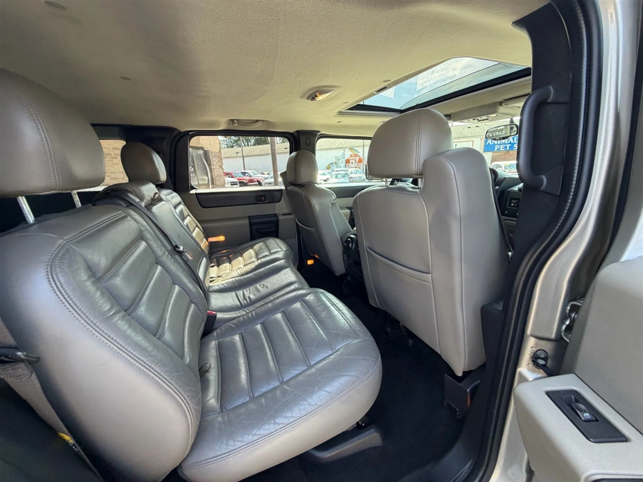 2005 Hummer H2 Base photo 34