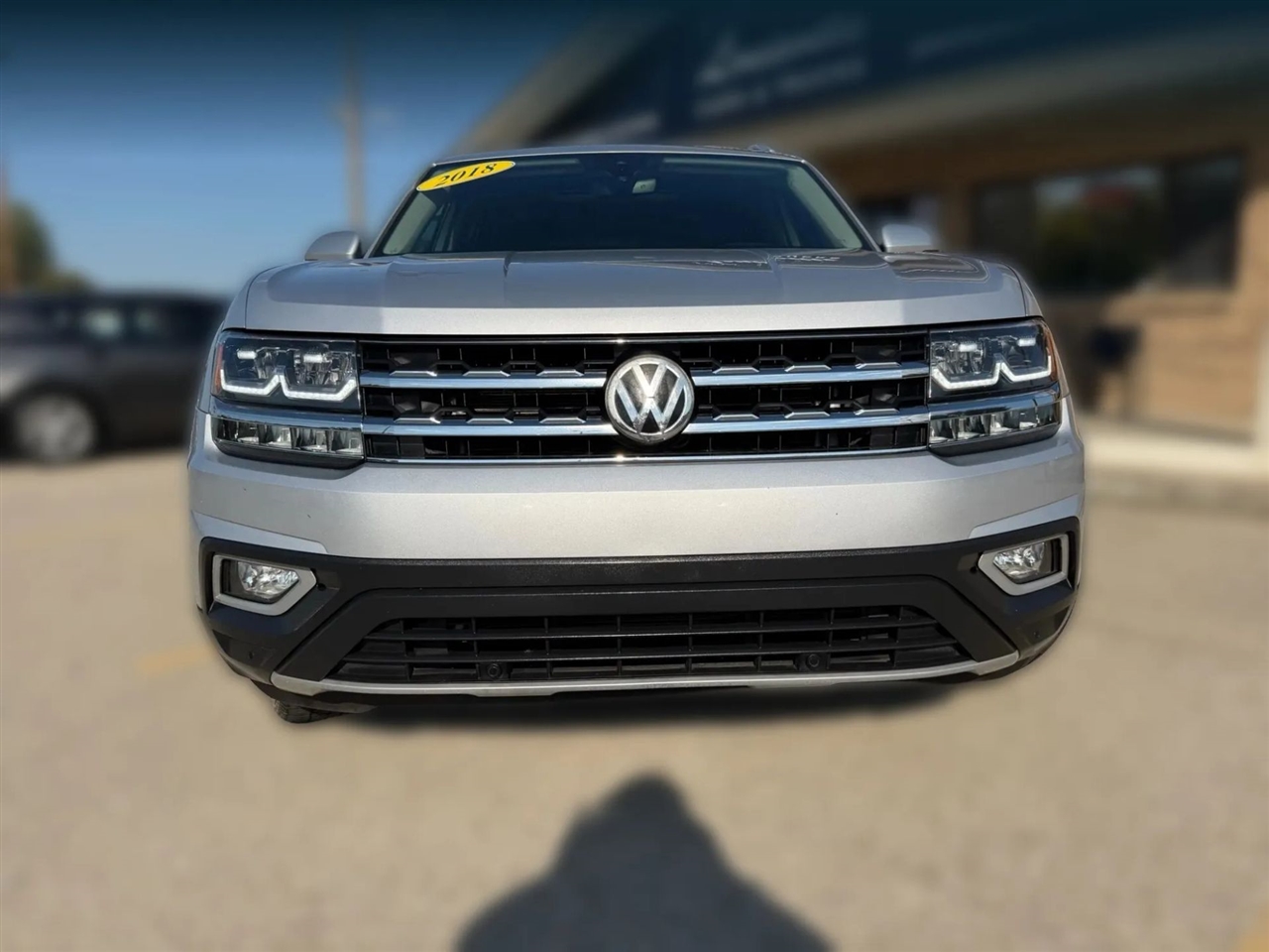 2018 Volkswagen Atlas V6 SEL photo 2