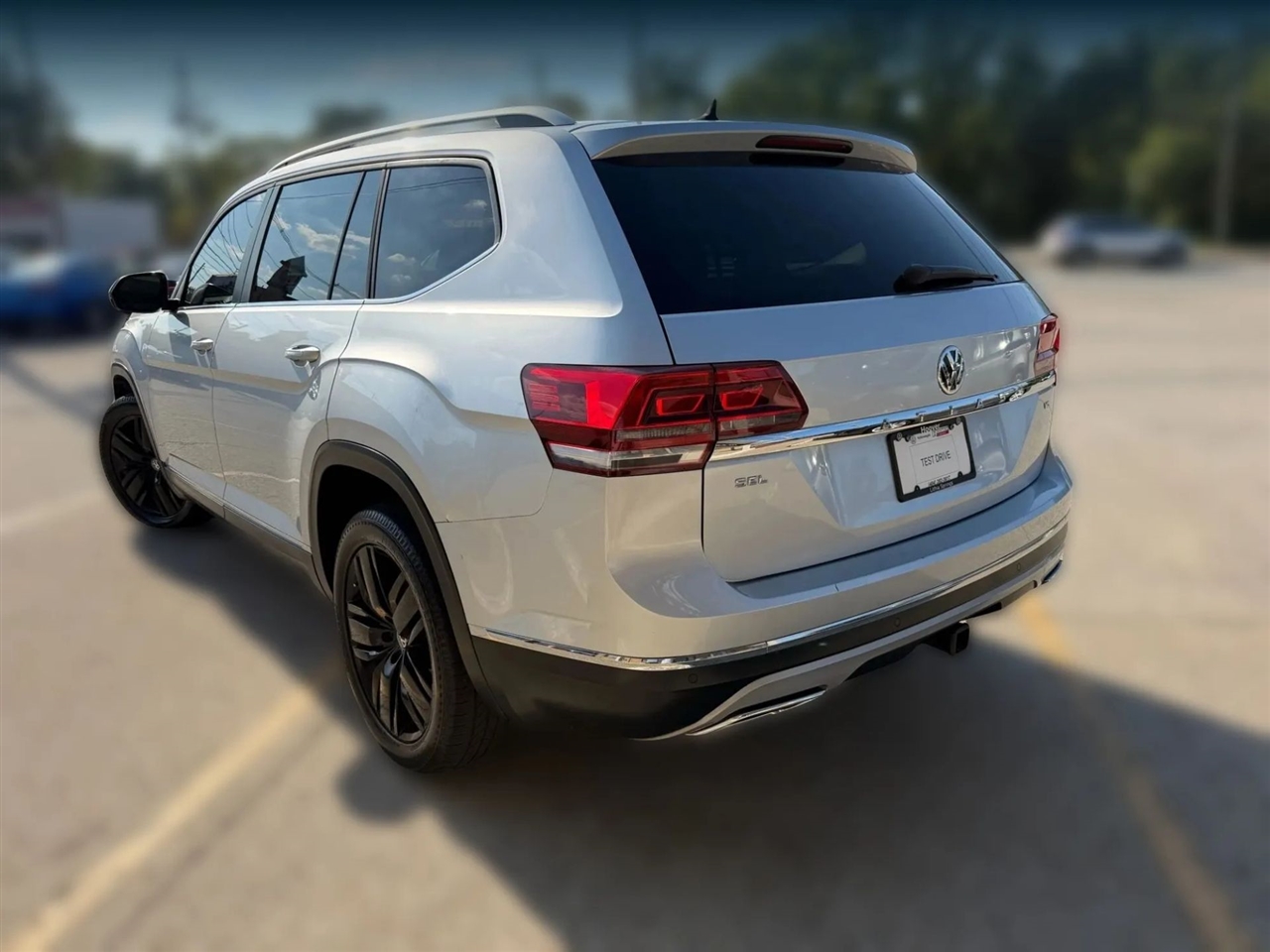 2018 Volkswagen Atlas V6 SEL photo 5