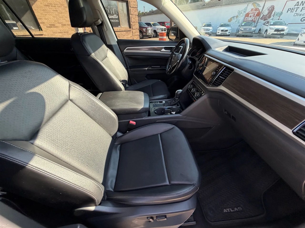 2018 Volkswagen Atlas V6 SEL photo 11