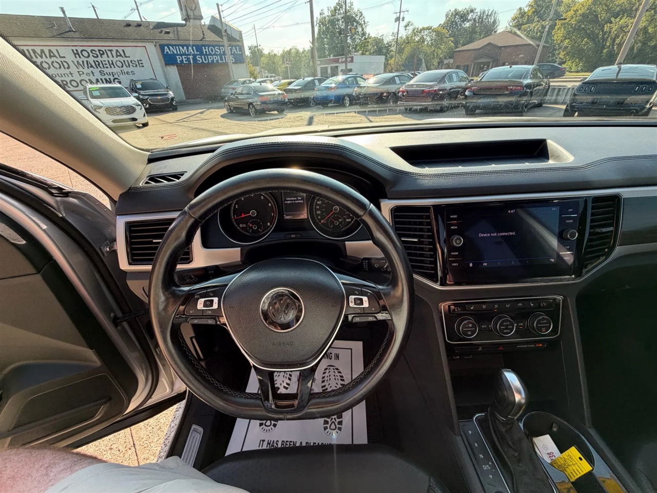2018 Volkswagen Atlas V6 SEL photo 23
